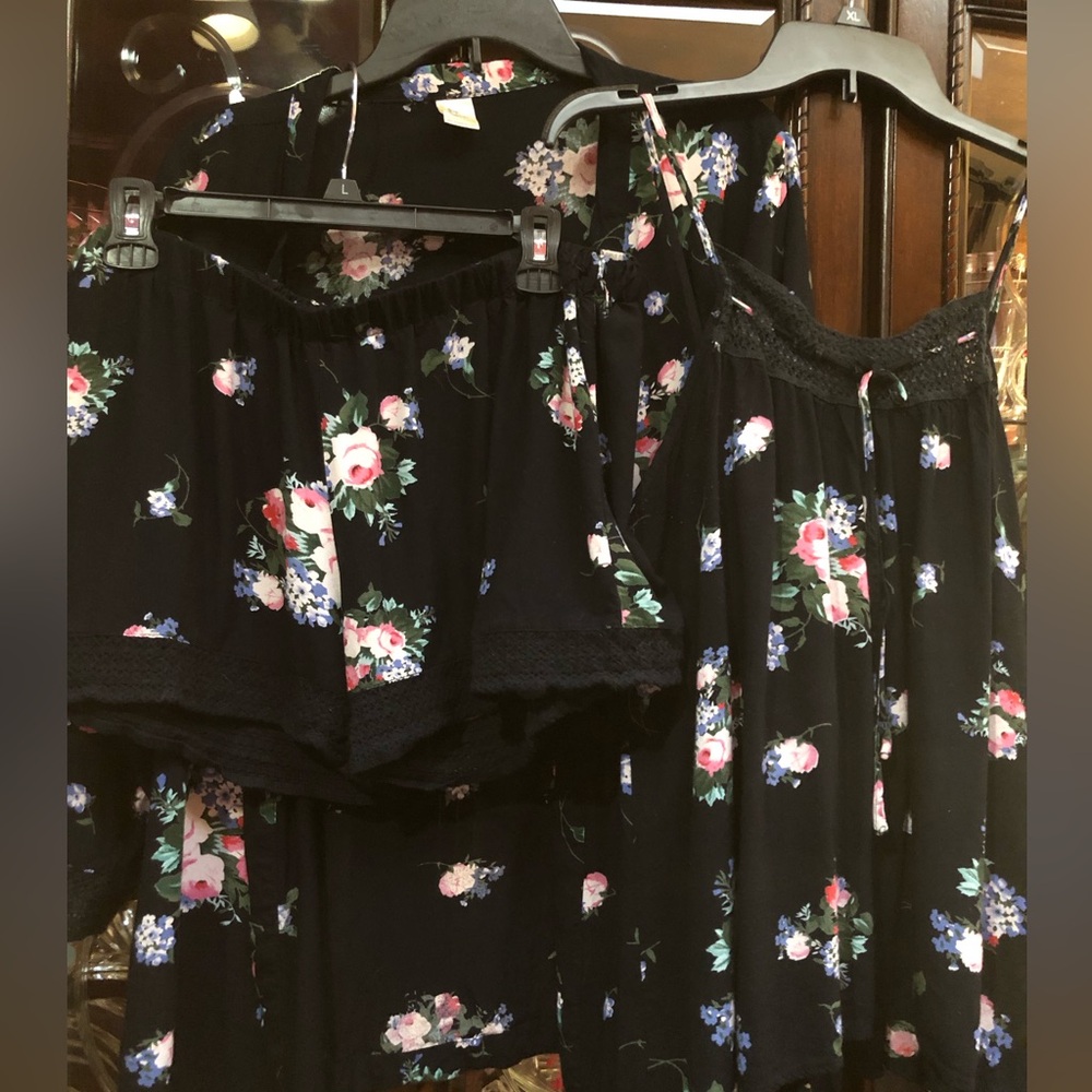 3 Piece Lounge Wear Set by Japna Black Floral Pajamas.